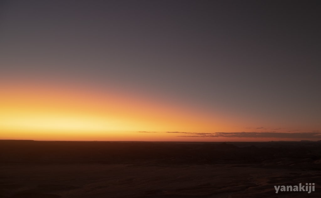 月面世界の夕日