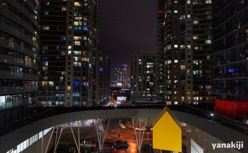 ユニオン駅近くの高層マンションからの眺め