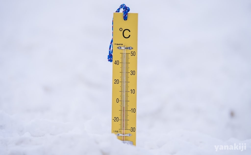 -6℃を示す温度計