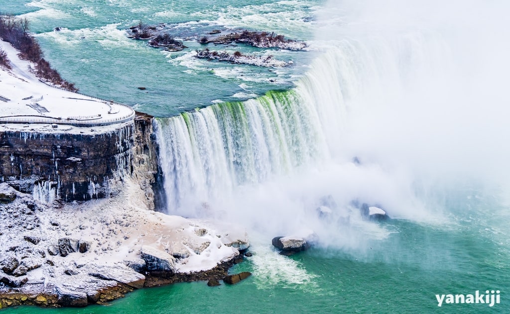 白銀の世界が広がるナイアガラの滝(Niagara Falls)！冬の見どころは？