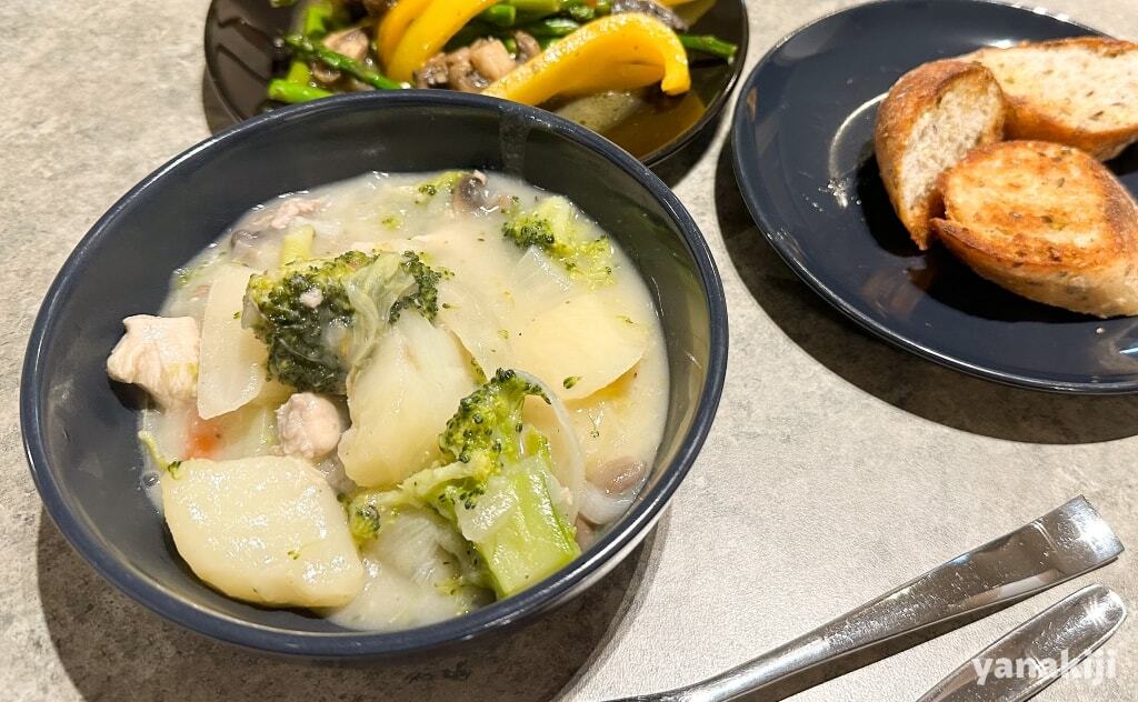 シチューとフランスパン