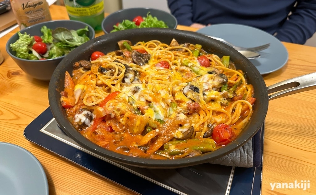 夜ご飯のトマトパスタ