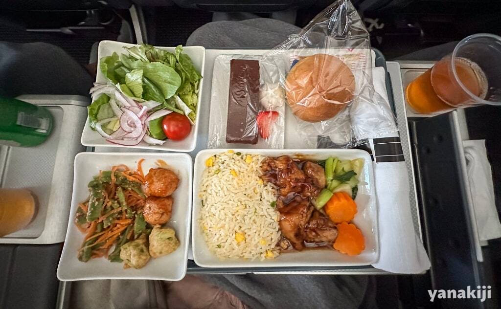 日本からロスの機内食1回目