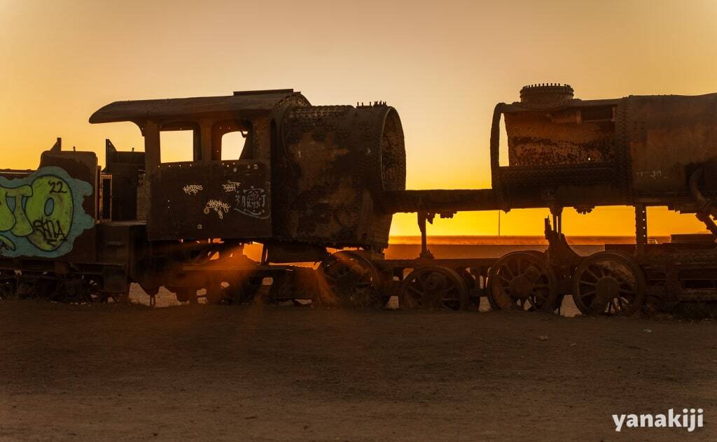 列車の墓場_夕日
