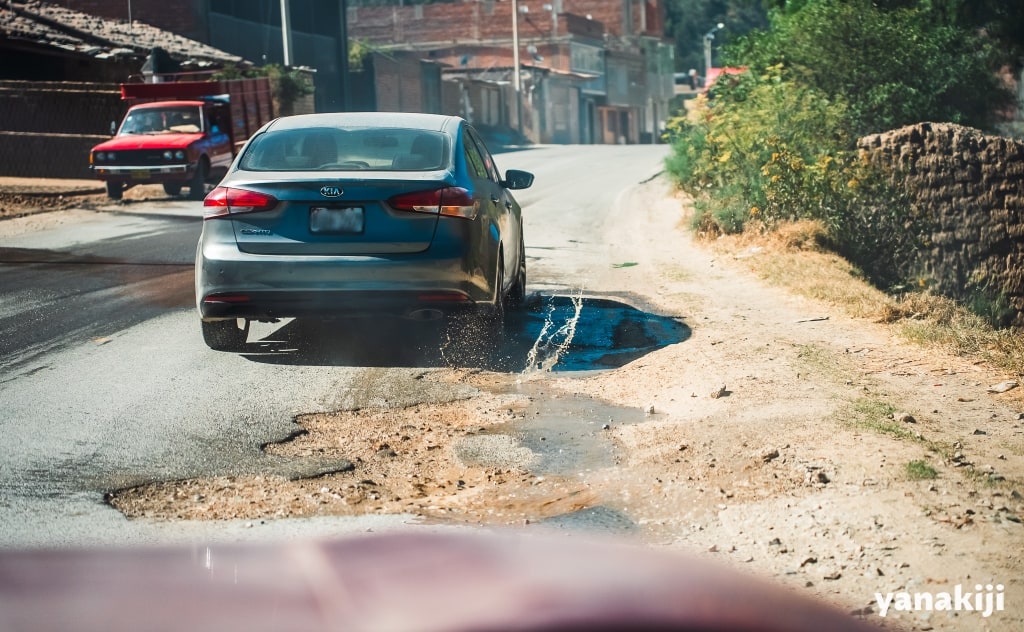 ユンガイからワラスへ_道路が悪い