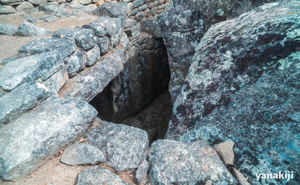 コンドルの神殿の半地下