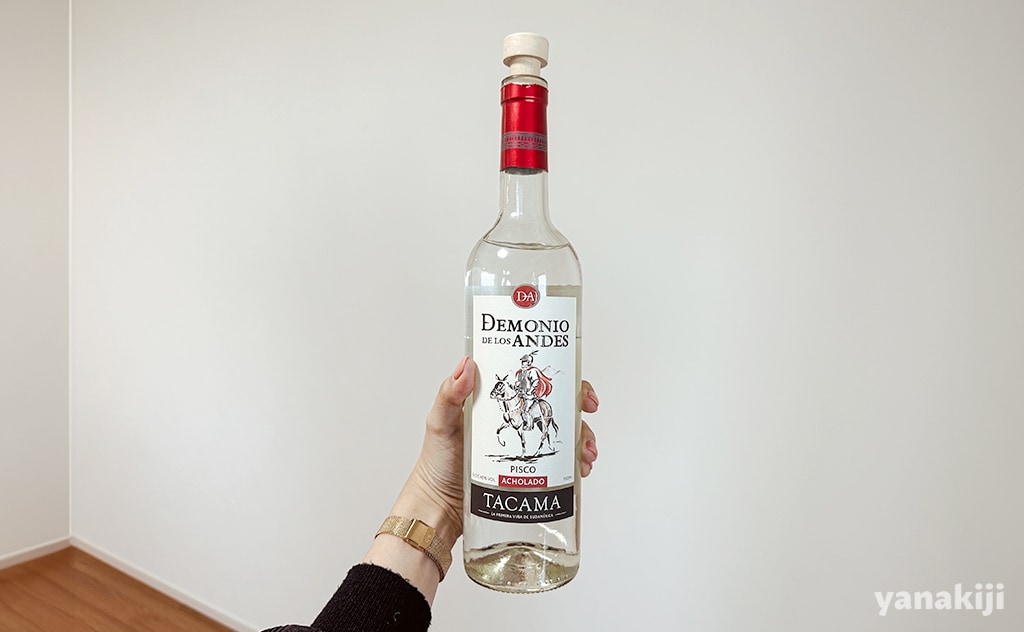 写真:TACAMAという酒造メーカーが作っている5種の葡萄がブレンドされたピスコ