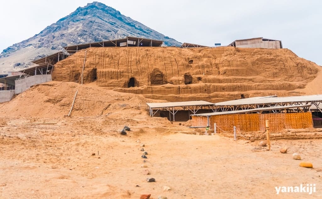 月のワカ_建物正面