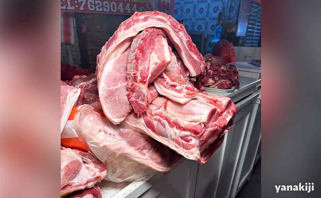 市場の肉