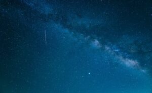 流星群とは何?彗星や流れ星との違い | yanakiji 秘境旅で出会うワクワクをお届けします。