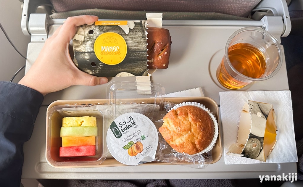ドバイ→カサブランカの機内食