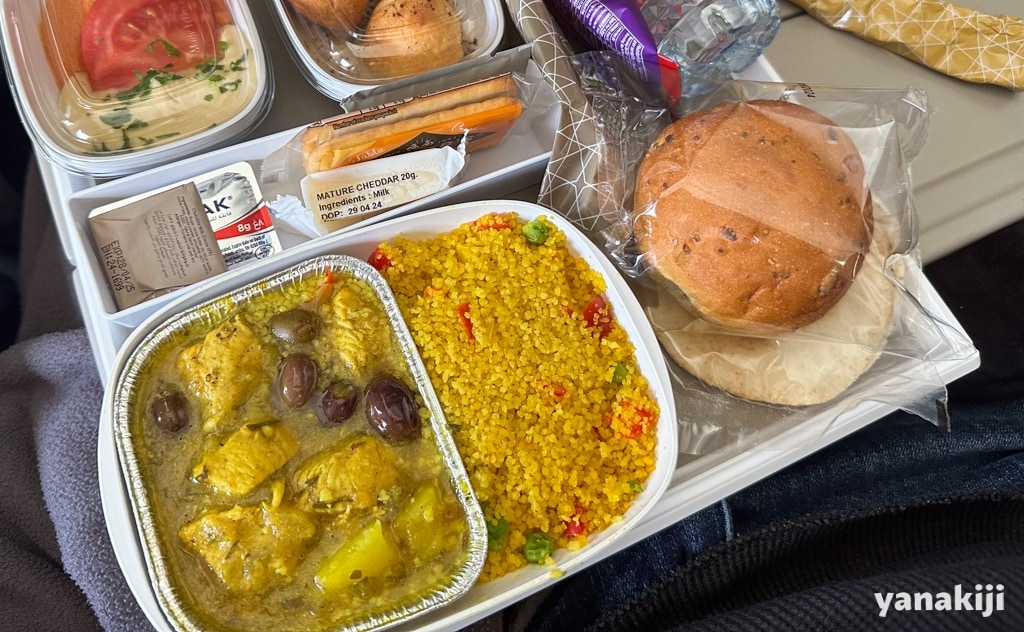 ドバイ→カサブランカの機内食(チキンの場合)
