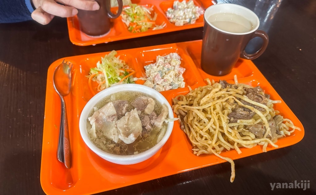 ランチプレート(肉焼きそば)