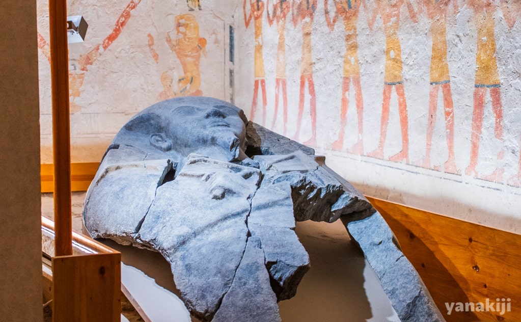玄武岩でできたラムセス6世の石棺
