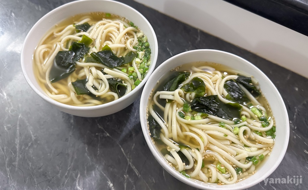 完成したわかめうどん