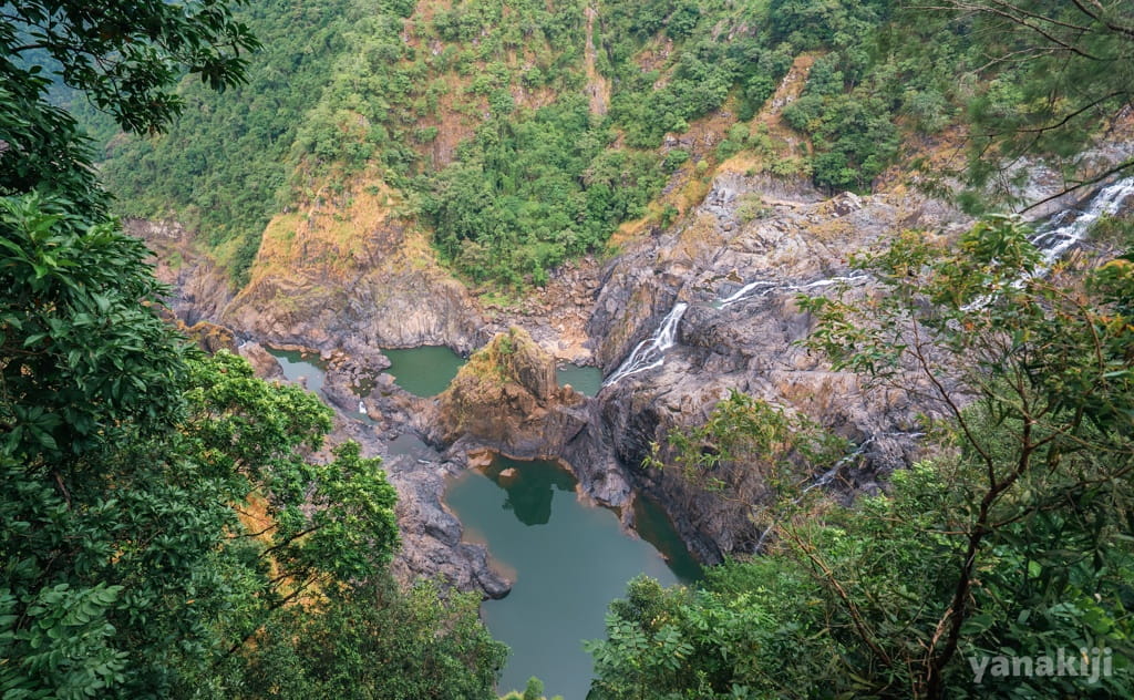 バロン滝(Barron Falls)