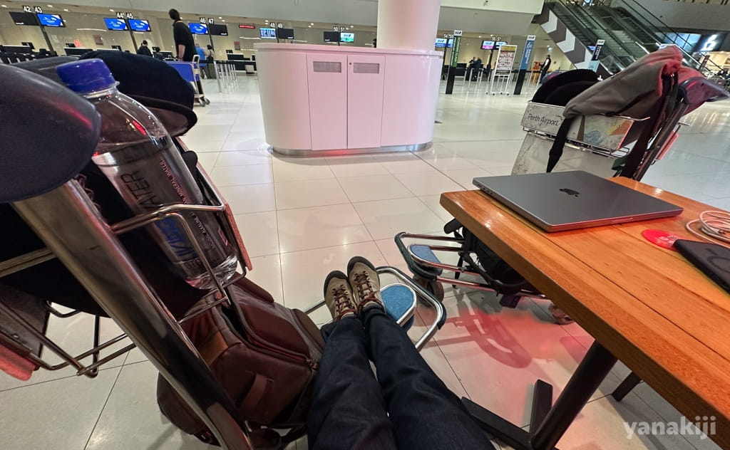 搭乗時間までパース空港で過ごした