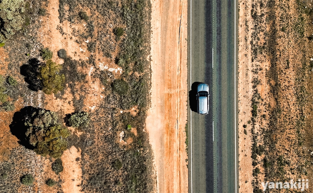 90マイル・ストレートの道路は綺麗で走りやすい