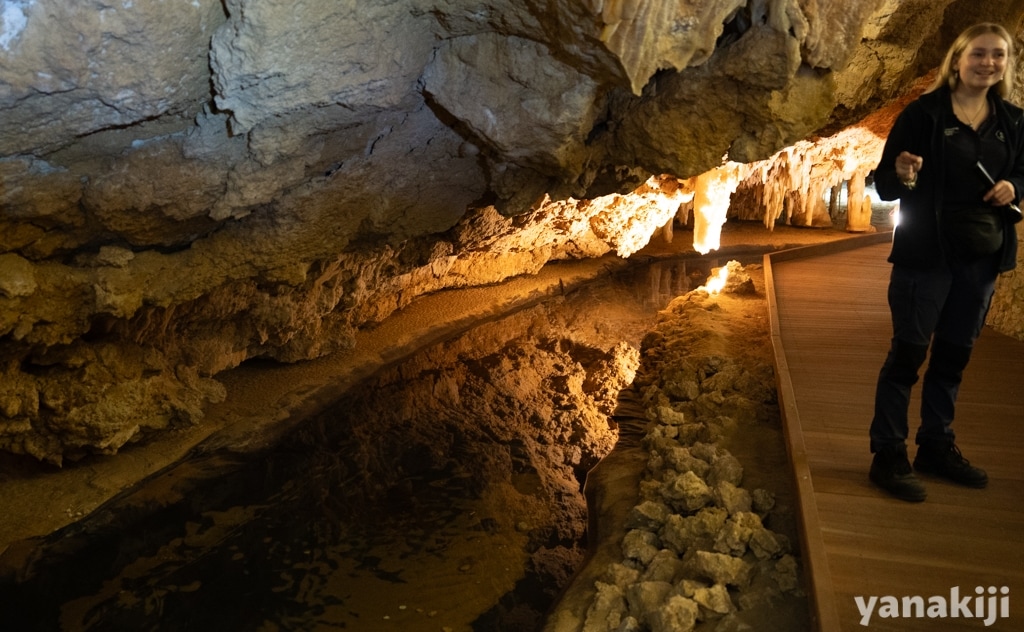 Crystal Cave(クリスタルケーブ)を見学