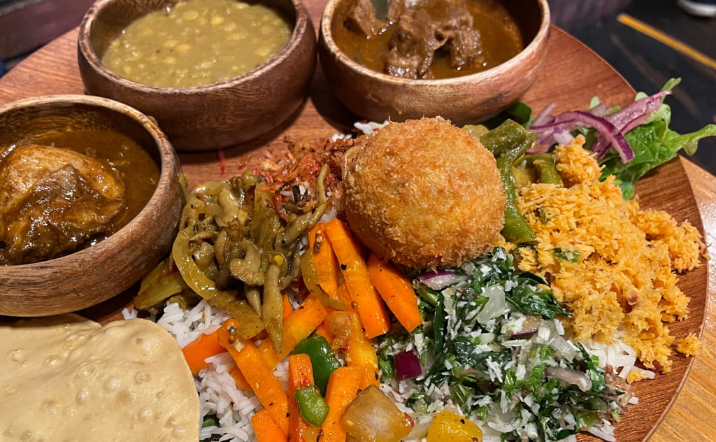 スリランカグルメの特徴は？カレー文化からローカルフード・フルーツまで