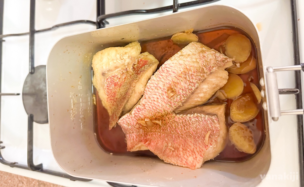 鯛の煮付けを作る