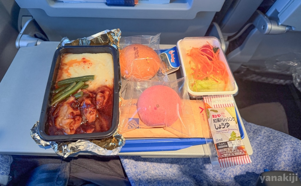 機内食は1回(チキンソテーバージョン)